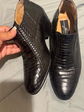 Giorgio Brutini Black Croc-Embossed Men’s Chukka Boots